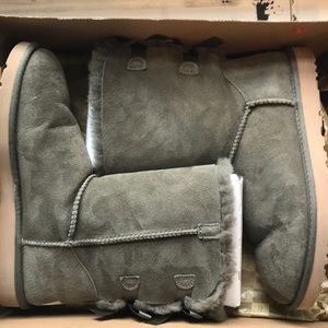 Women’s Bailey Bow Boots, Olive